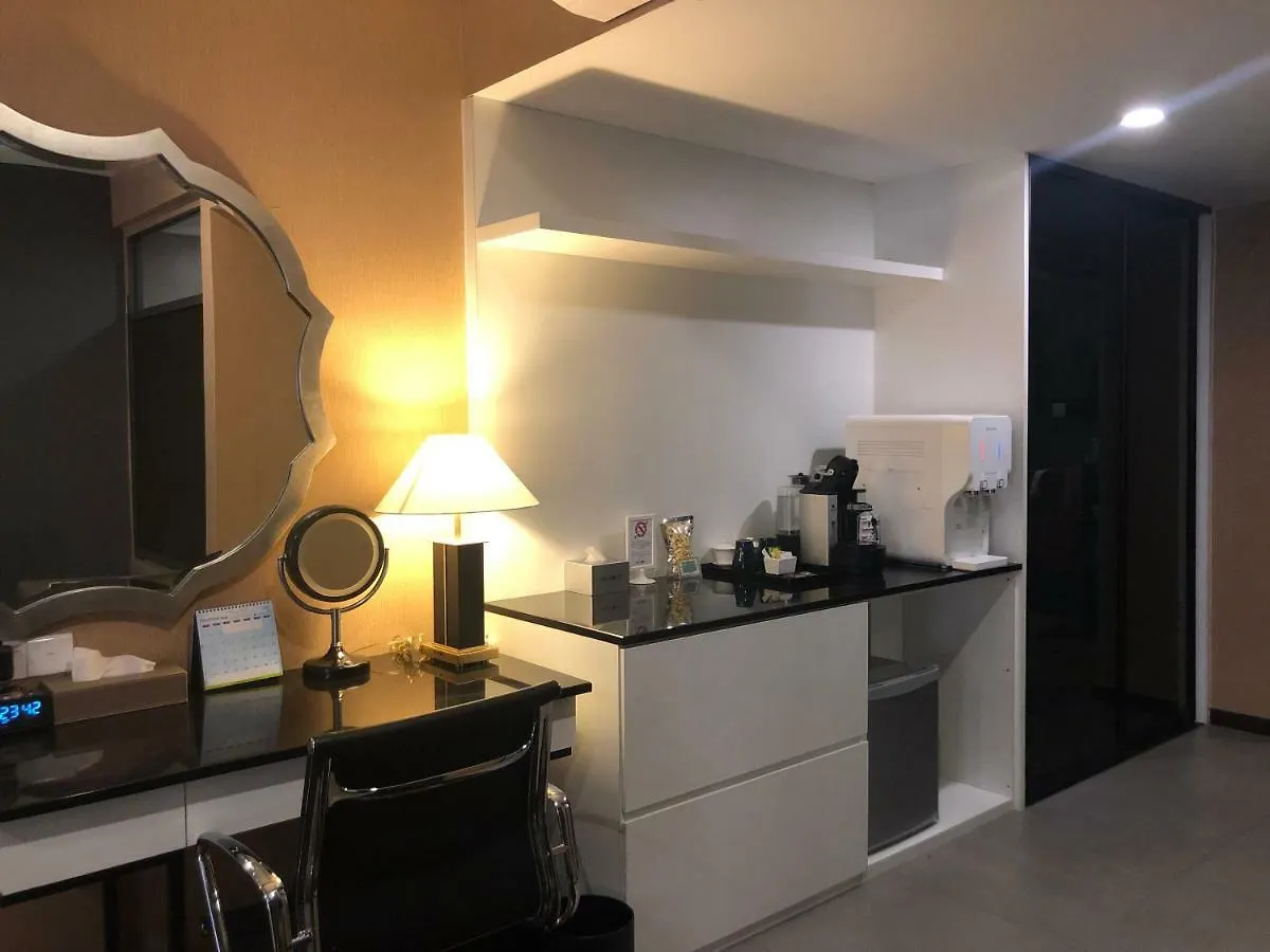 Bedrock Hotel Ipoh 3*,